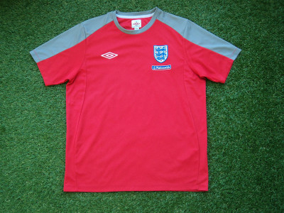 2009-2010 England training shirt - Large