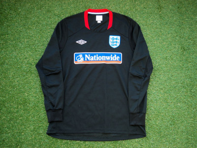 2009-2010 England LS Training shirt - Large
