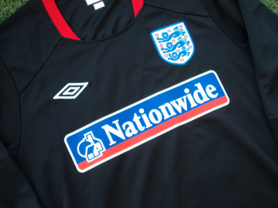 2009-2010 England LS Training shirt - Large