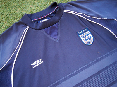 1999-2000 England training shirt - XLarge