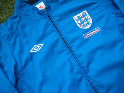 2009-2010 England track jacket - Medium