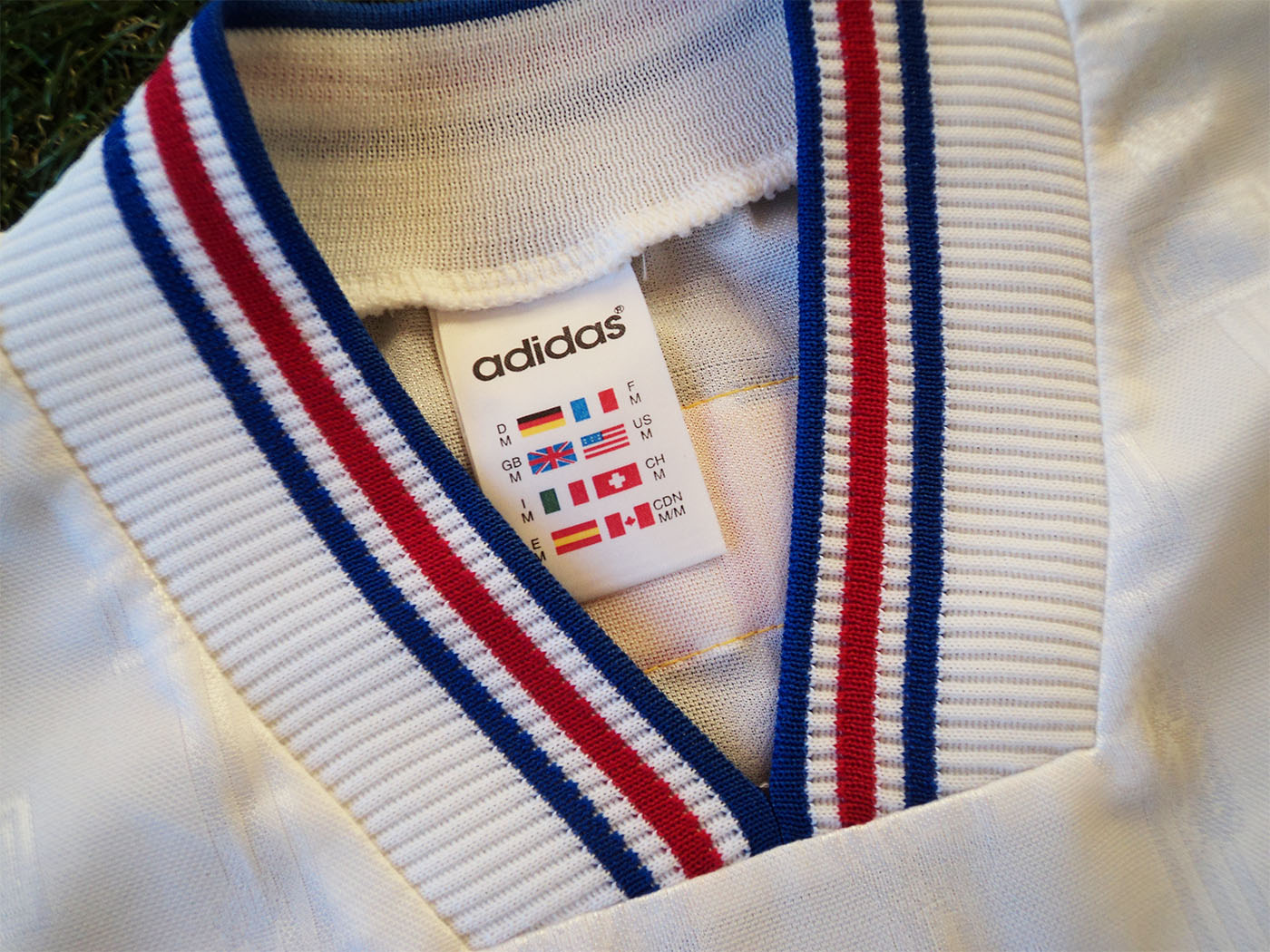 1996-1998 France away shirt - Medium