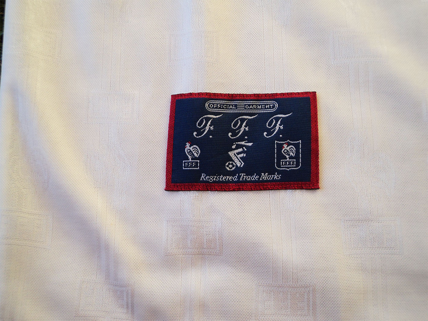 1996-1998 France away shirt - Medium