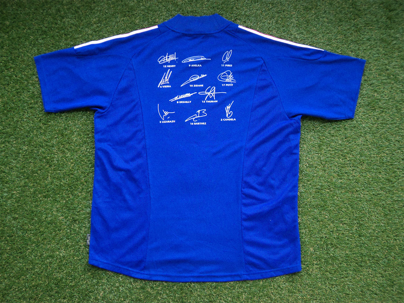 2002-2004 France "Squad Signed" home shirt - XLarge