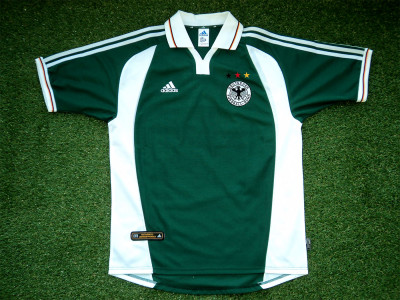 2000-2002 Germany away shirt - Medium