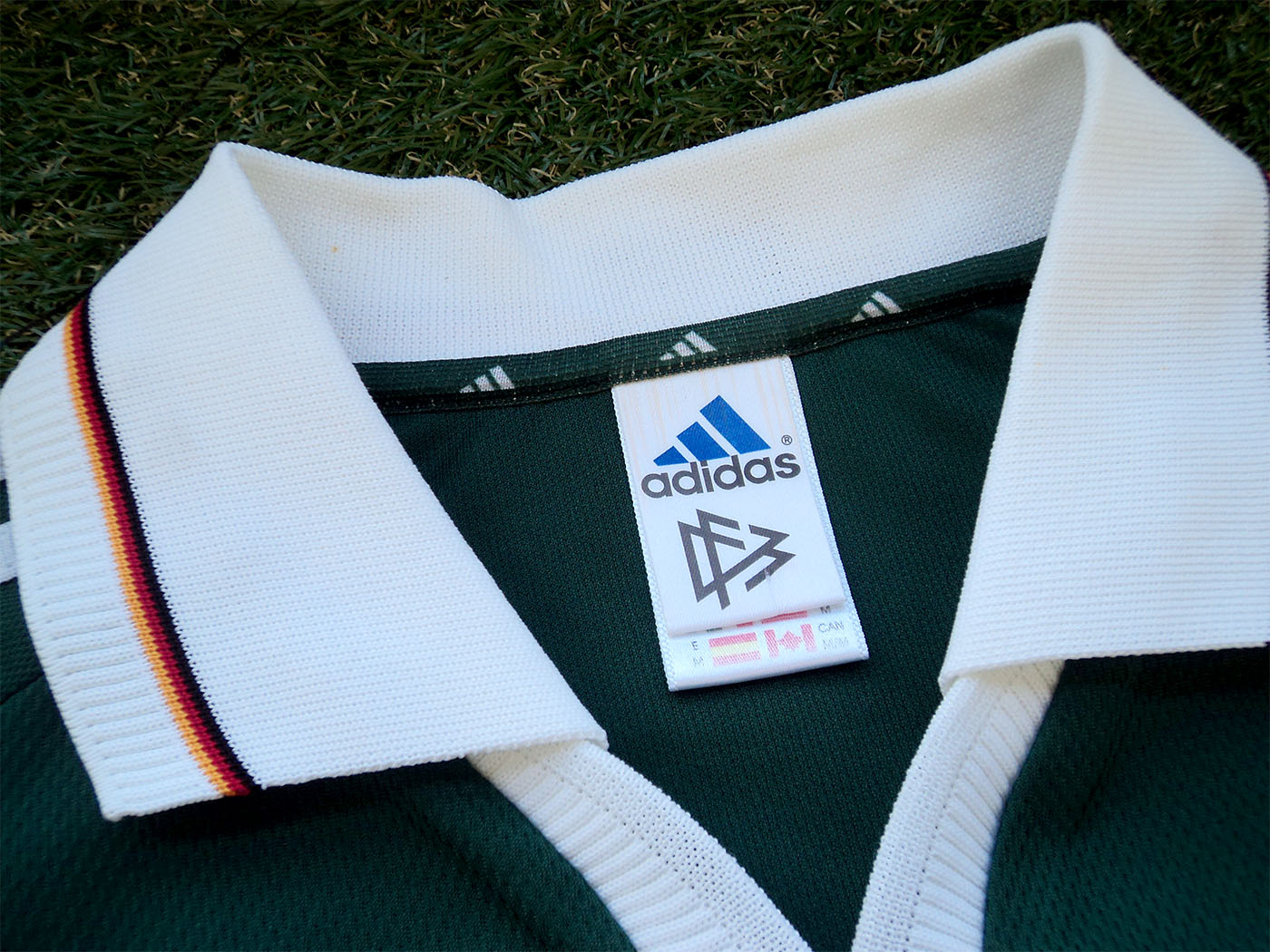 2000-2002 Germany away shirt - Medium