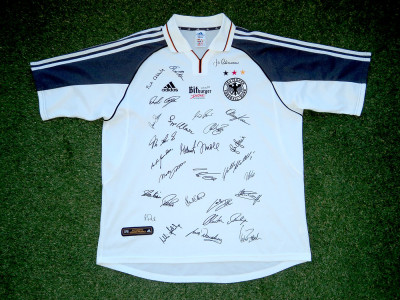 2000-2002 Germany "Squad Signed" home shirt - XLarge (2)