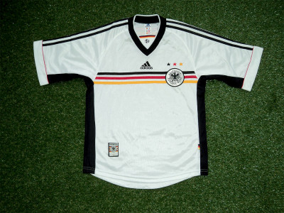 1998-2000 Germany home shirt - Small