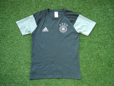 2015-2016 Germany Adidas Leisure tee - Small