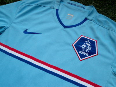2008-2009 Holland away shirt - Medium