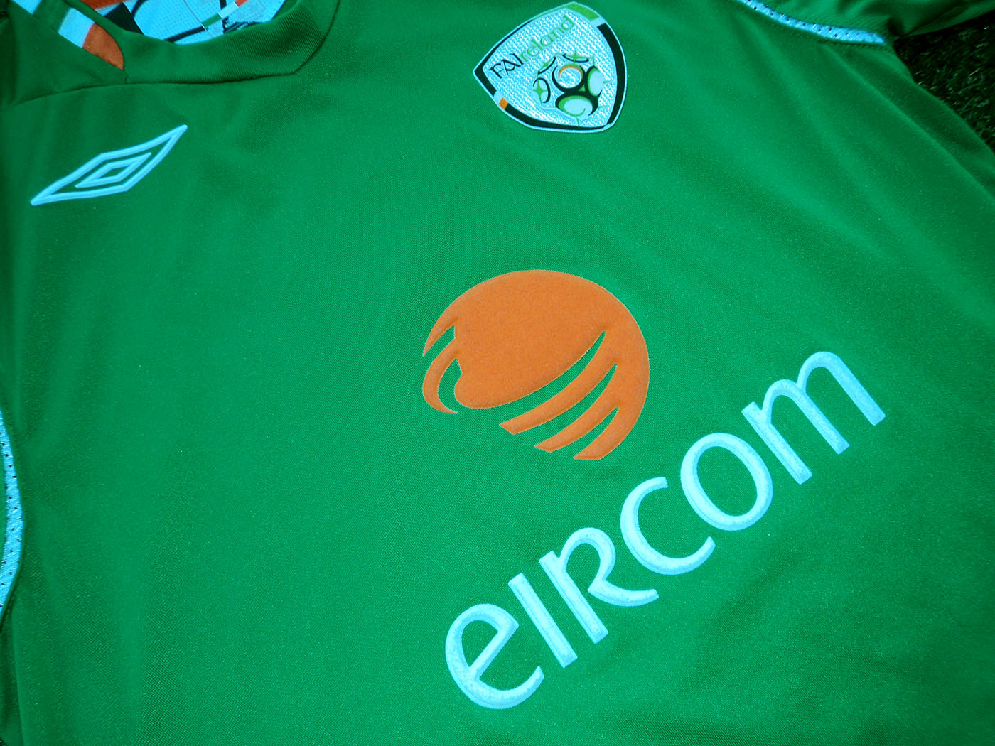 2006-2008 Ireland home shirt - Medium