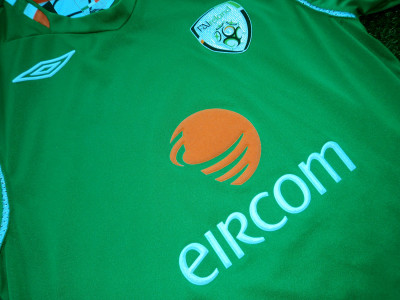 2006-2008 Ireland home shirt - Medium