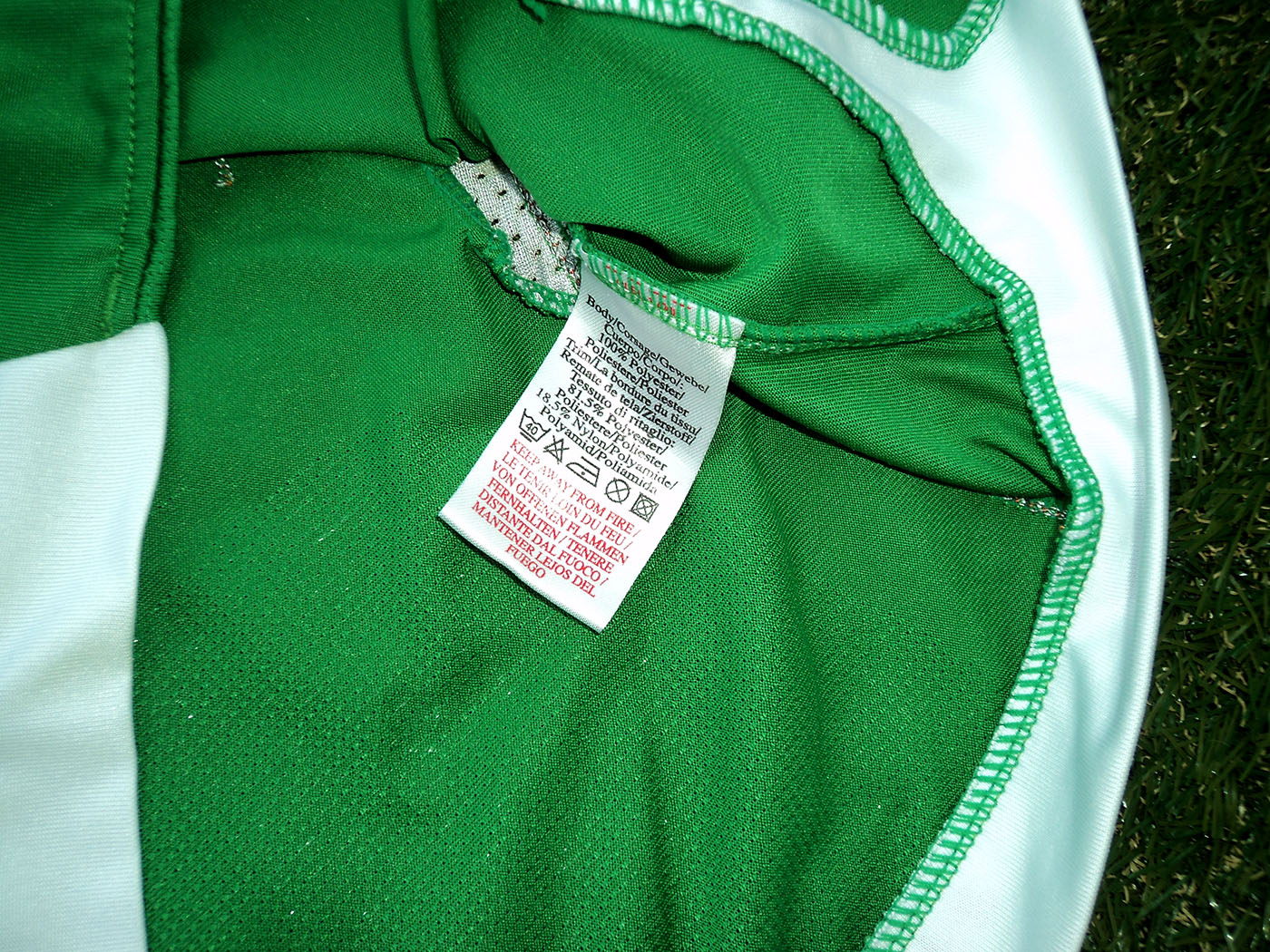 2006-2008 Ireland home shirt - Medium