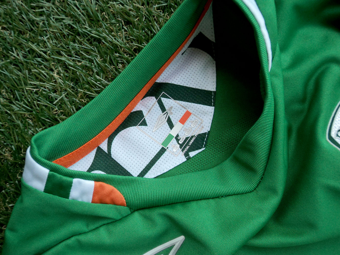 2006-2008 Ireland home shirt - Medium