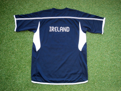 2003-2004 Ireland Training shirt - Medium