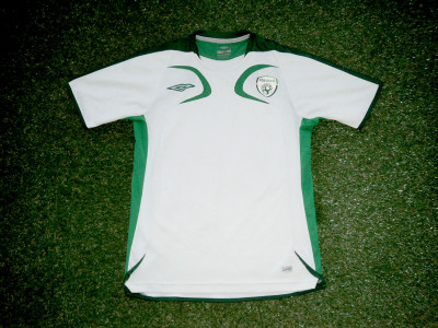 2006-2008 Ireland training shirt - Small