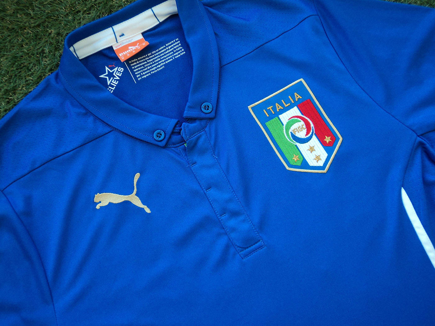 2014-2015 Italy home shirt - Medium (Slim/tight fit)