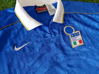 1994-1995 Italy home shirt - Large