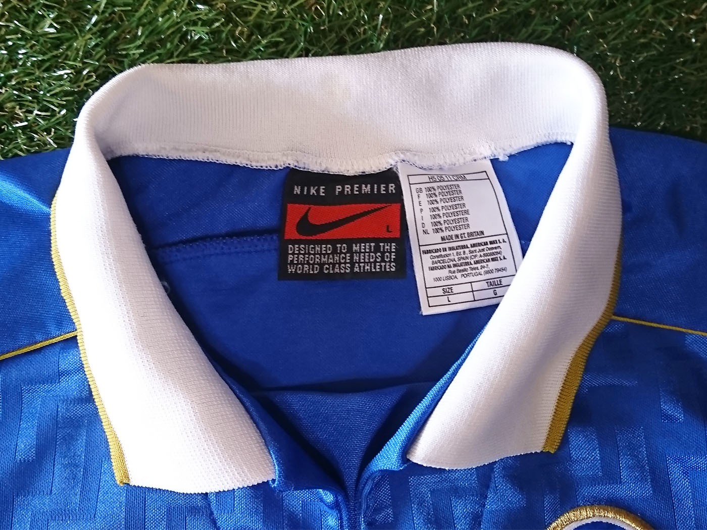 1994-1995 Italy home shirt - Large