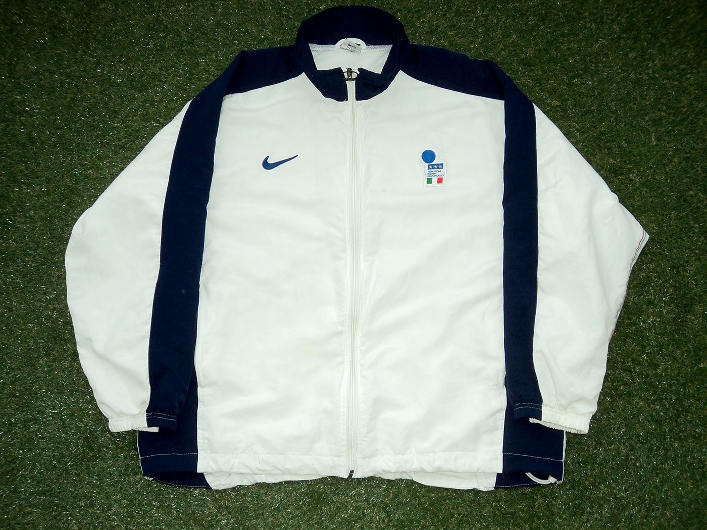 1997-1998 Italy presentation jacket - Large