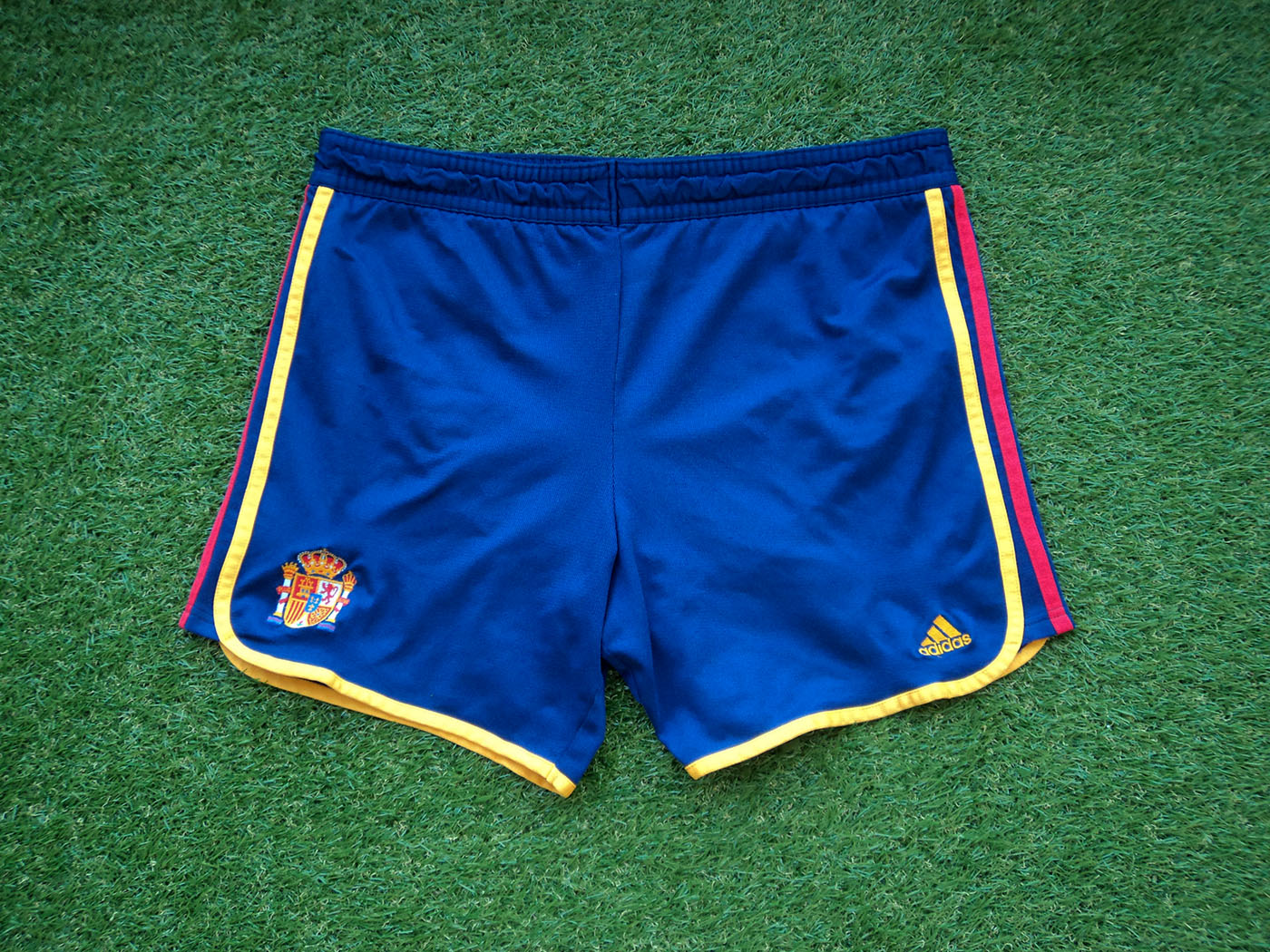 1999-2002 Spain training shorts - Medium