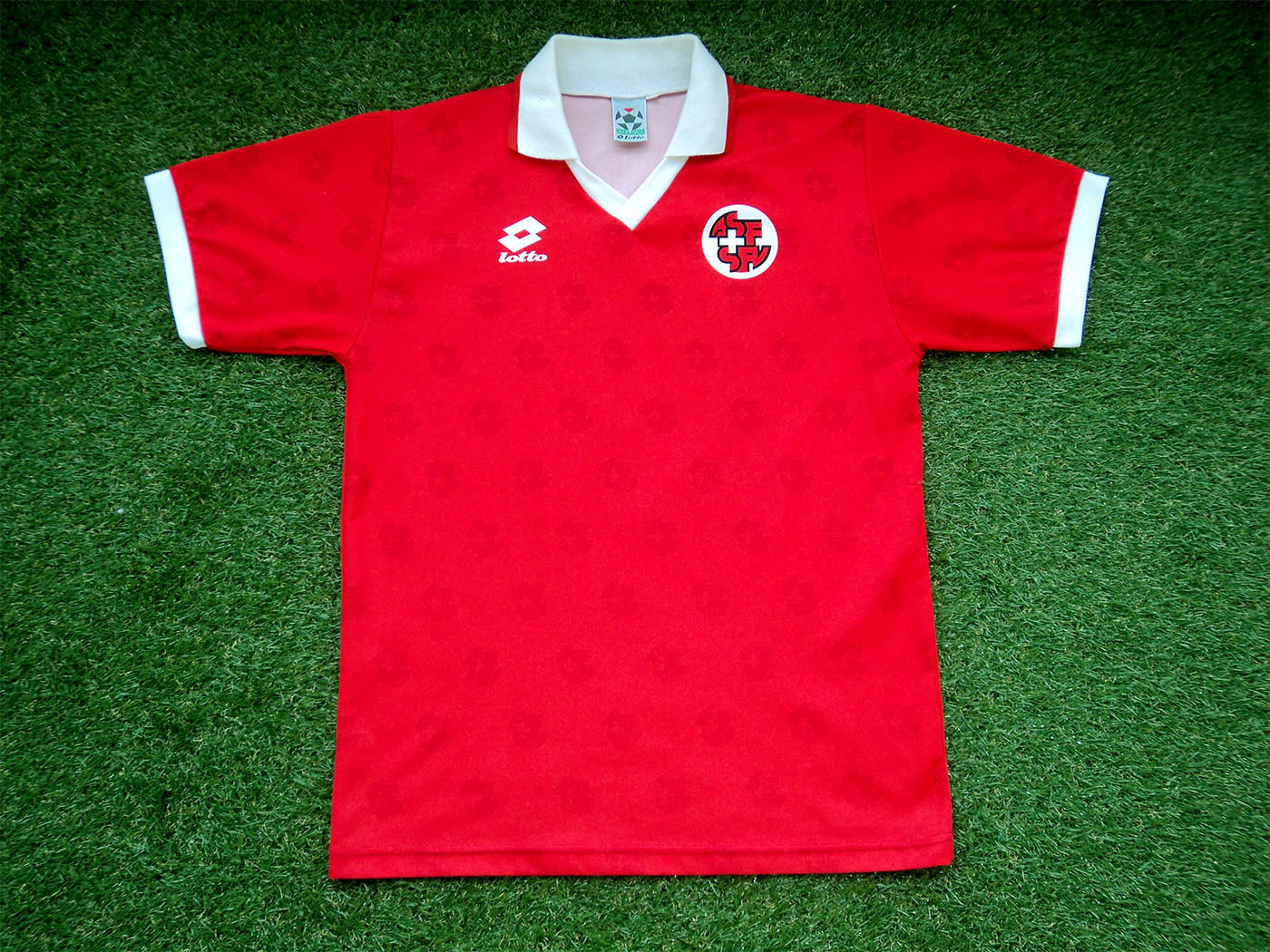 1994-1996 Switzerland home shirt - Small