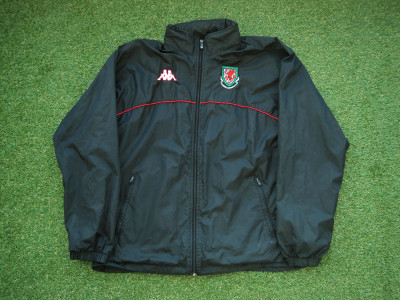 2003-2004 Wales training jacket - XLarge