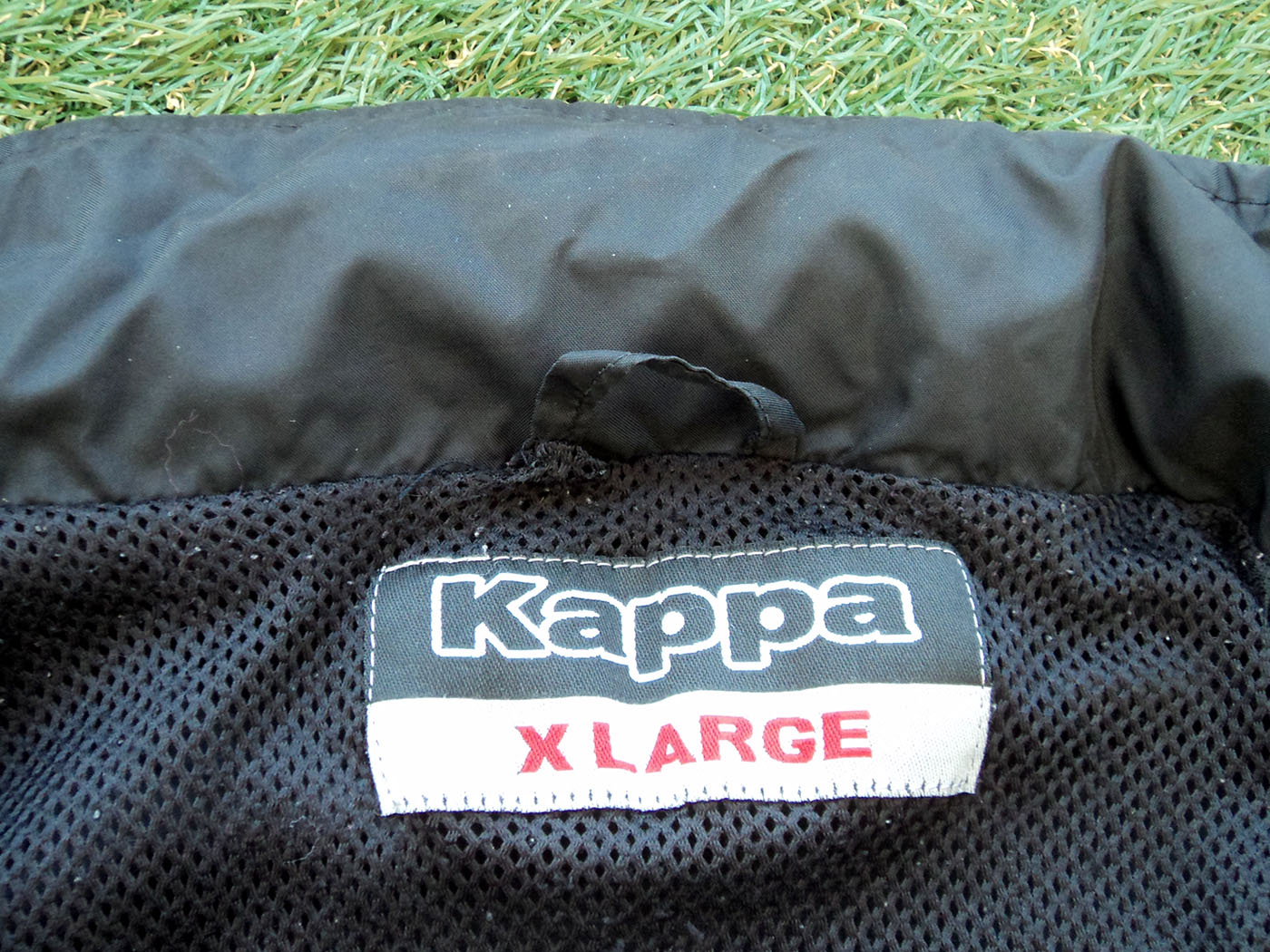 2003-2004 Wales training jacket - XLarge