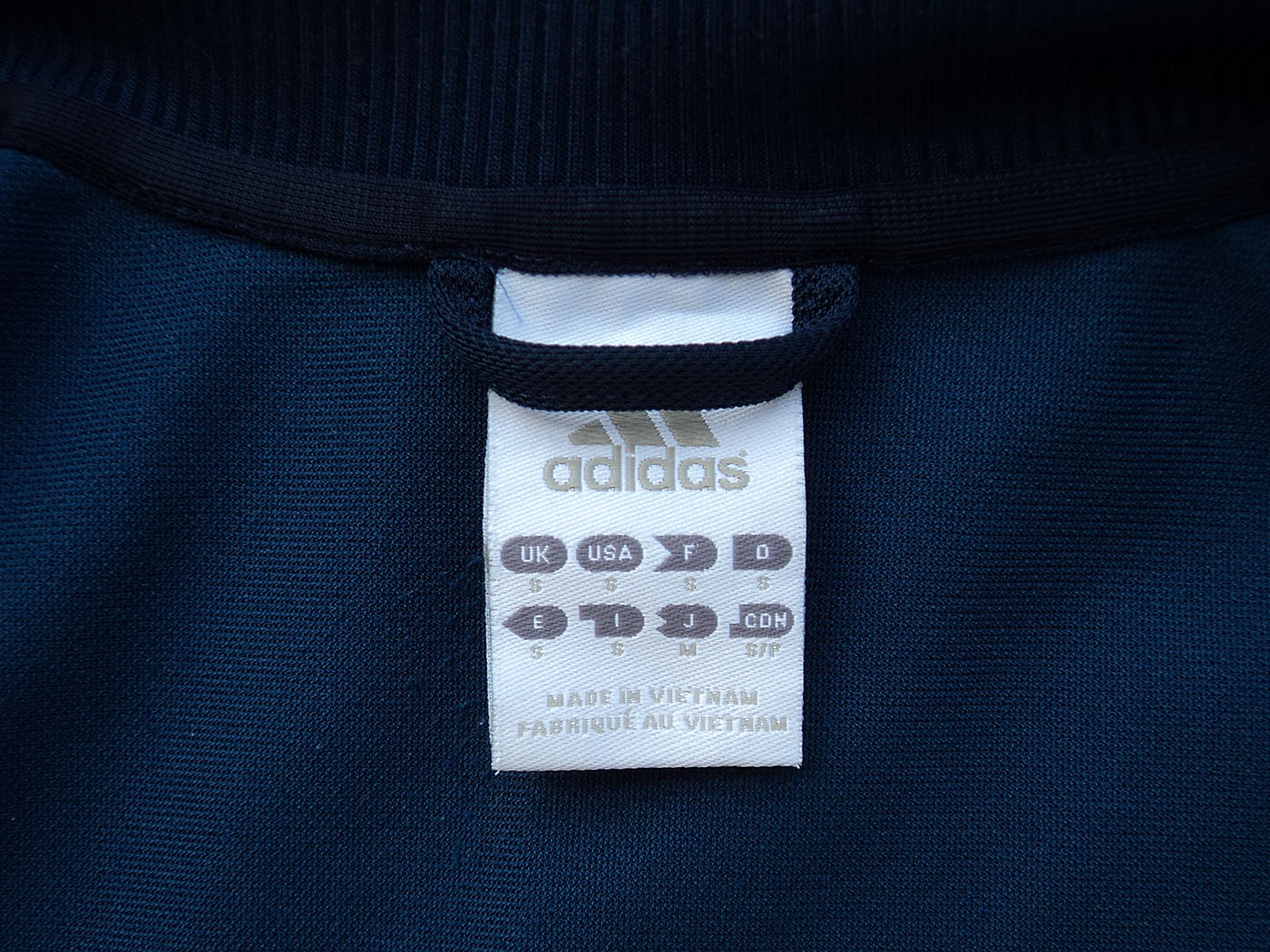 2011-2012 Argentina track jacket - Small