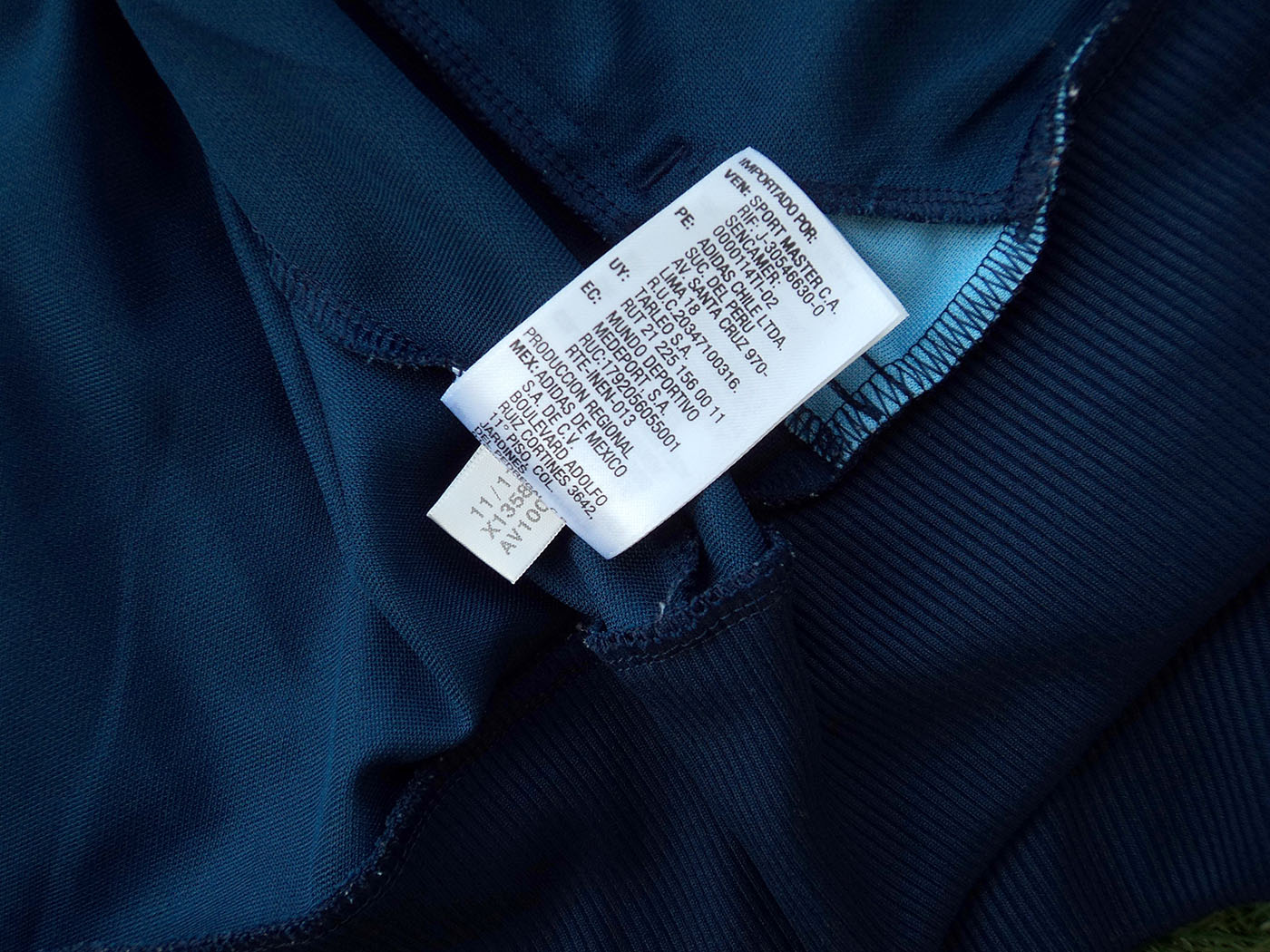 2011-2012 Argentina track jacket - Small